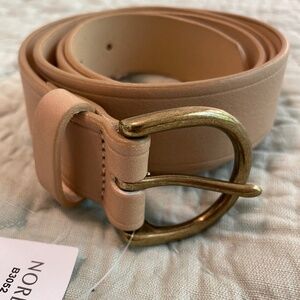 New! Madewell leather belt in desert dune Size L